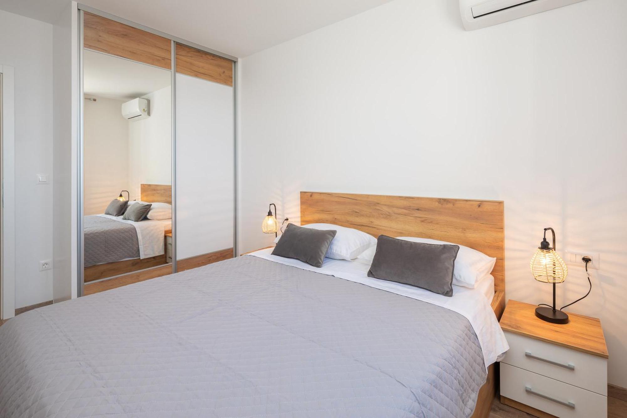 Apartment Il Mar - New With Garage Makarska