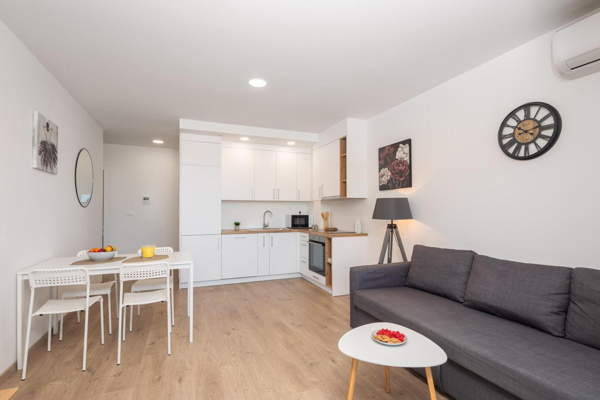 Apartment Il Mar - New With Garage Makarska